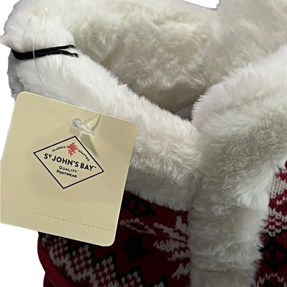 Slippers- NWT - St. John’s Bay red white multi slippers - Picture 6 of 7
